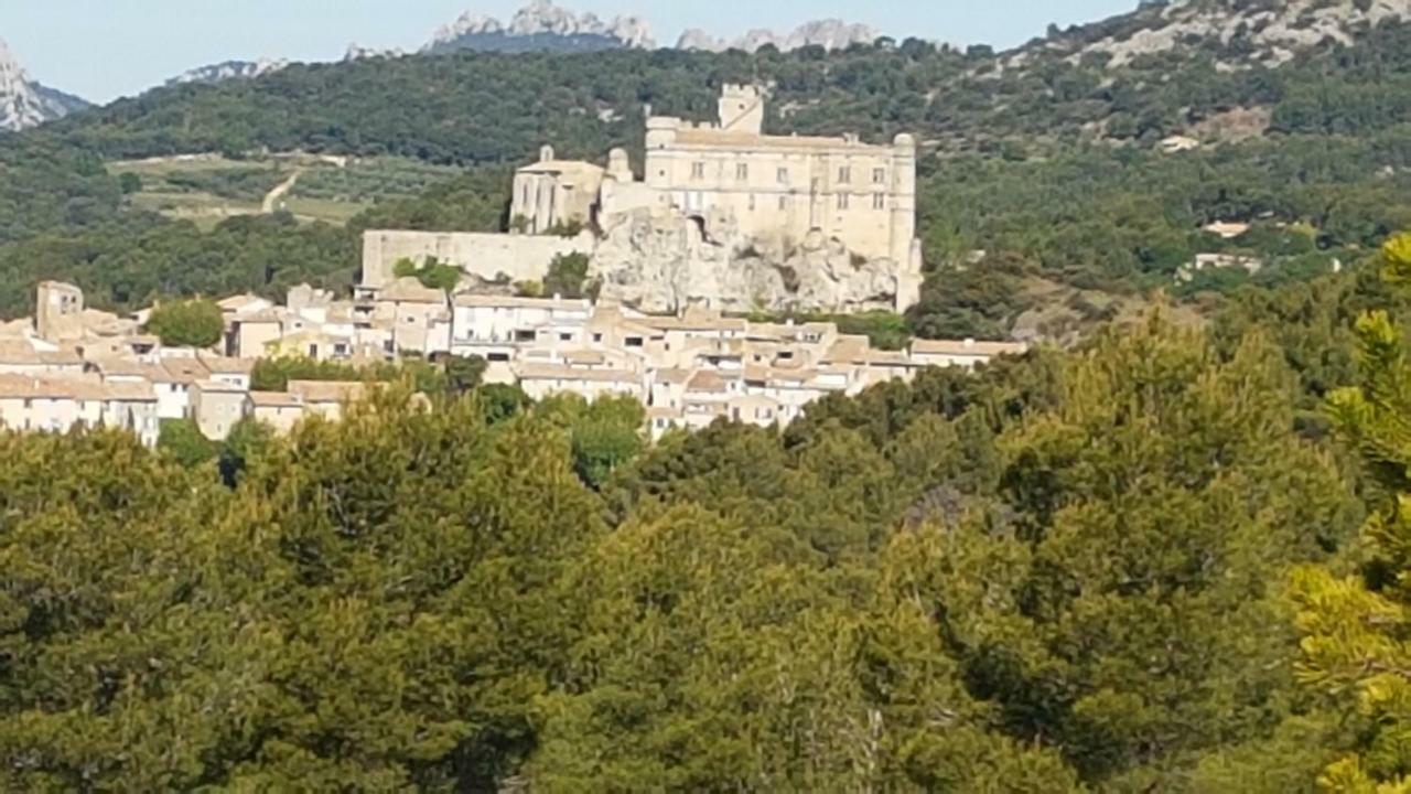 Les Cigales Du Ventoux Le Barroux Exterior foto